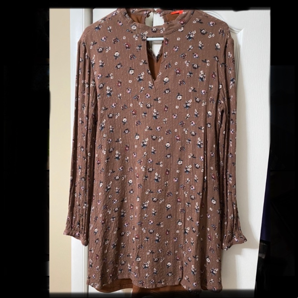 Brown dress
